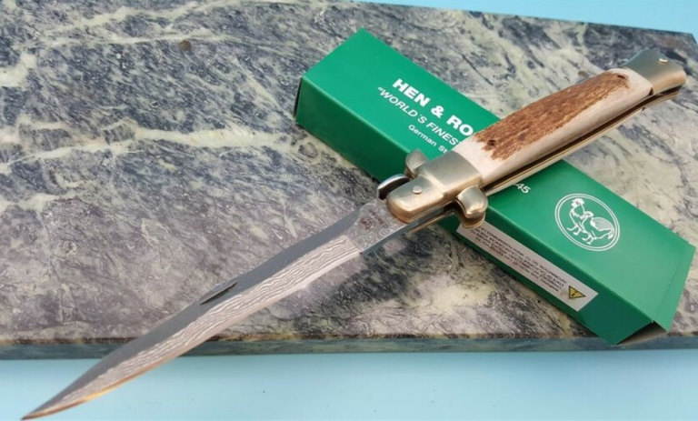 Hen and Rooster pocket knife