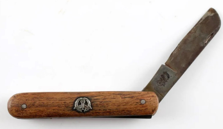 WKC pocket knife - WWII German Police Knife